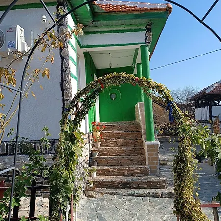 Къща За Гости * Kalenik