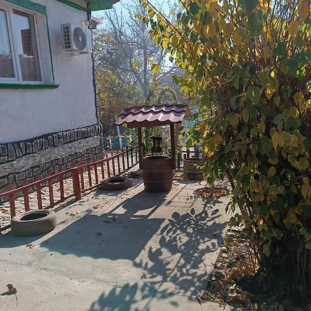 Къща За Гости *