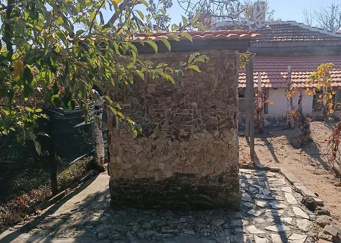 Къща за гости База отдыха *