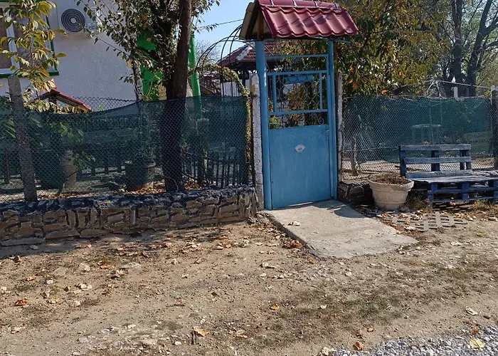 Къща за гости Kalenik